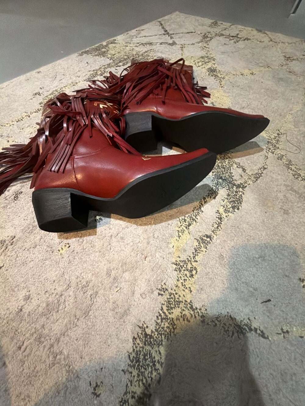Women's Burgundy Fringe Western Cowgirl Boots with Studded Details - Picture 3 of 4